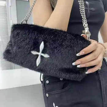 Y2k пухкава чанта за рамо за жени корейска мода малък квадрат чанта дизайнер изкуствена кожа реколта черен плюшени верига подмишниците чанти